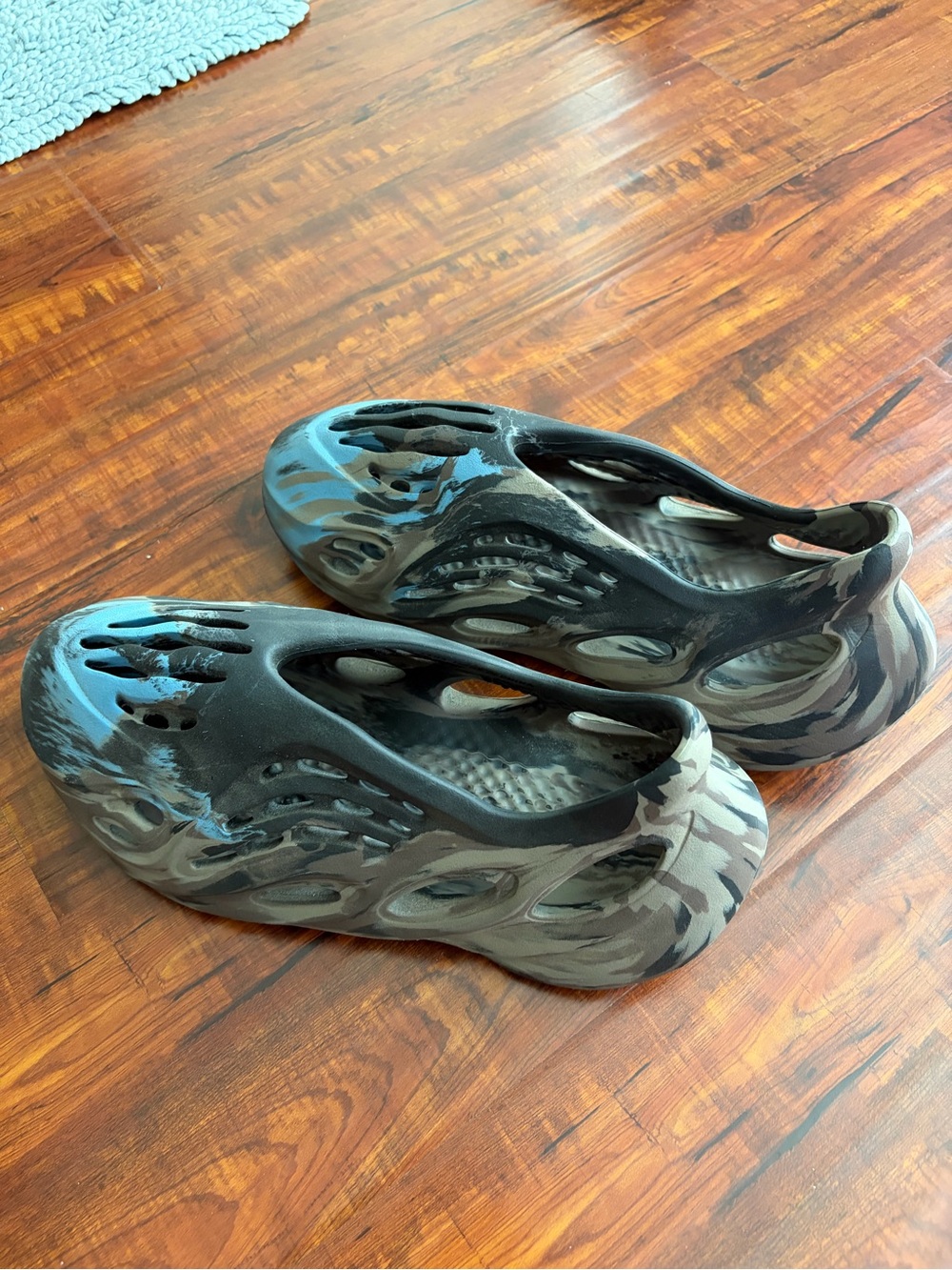 Yeezy MX Cinder Foam Runner size 11